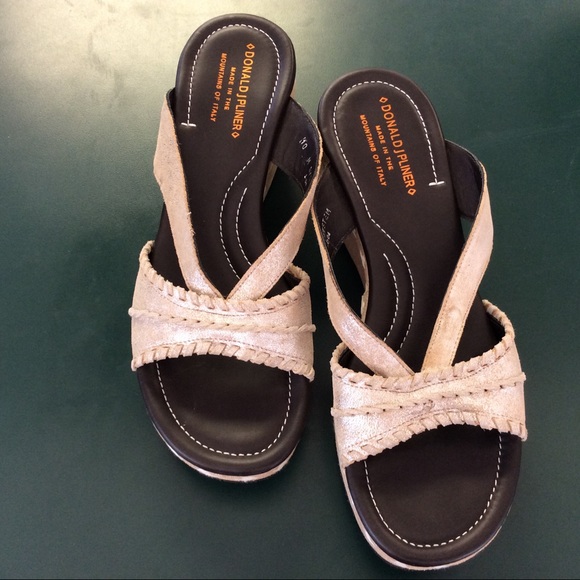 Donald Pliner Shoes! - Picture 3 of 7